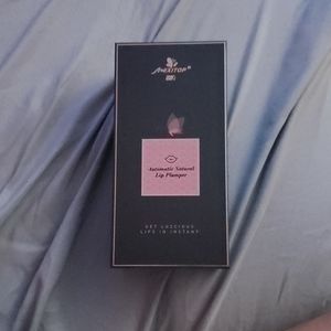 Mexitop automatic lushious lip Plumper